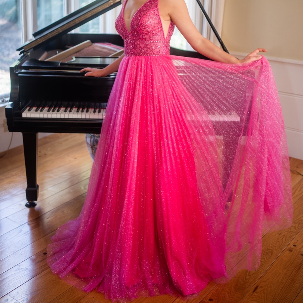 JVN by Jovani size 2 pink glitter gown with beading